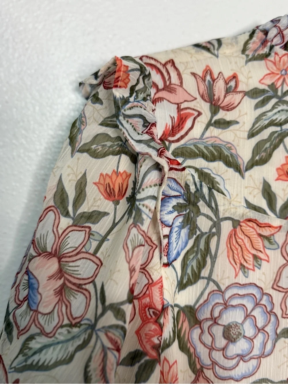 Loft Floral Ruffle-Neck Puff Sleeve Top - Cream Multi. Sz MP.